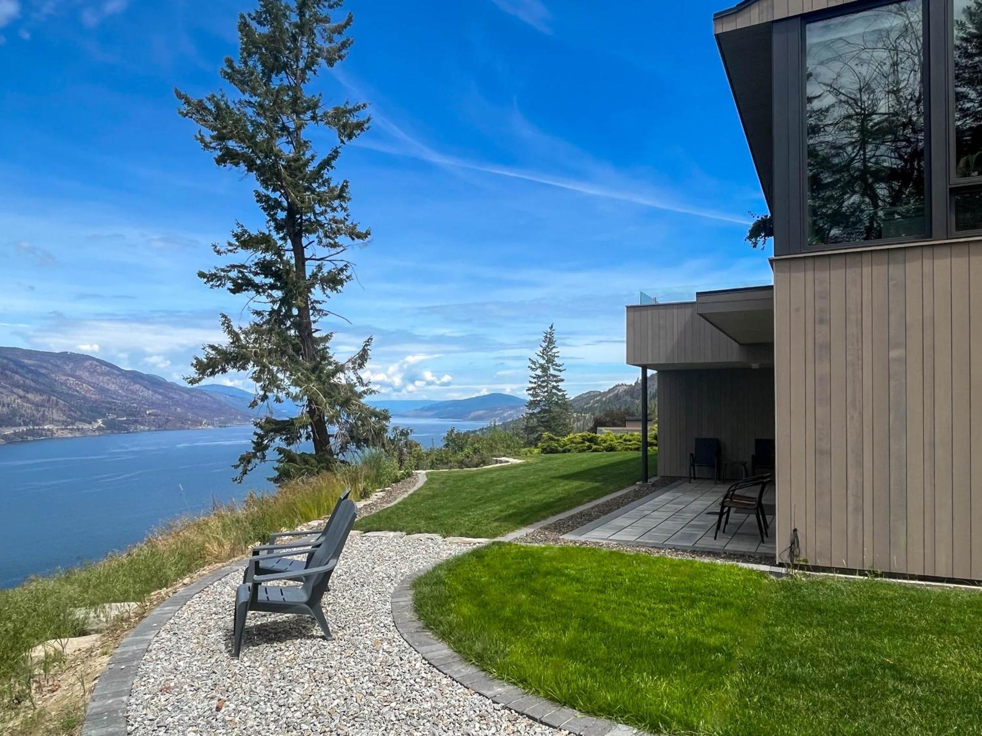 Kelowfornia Lakeview Retreat Kelowna Exteriör bild