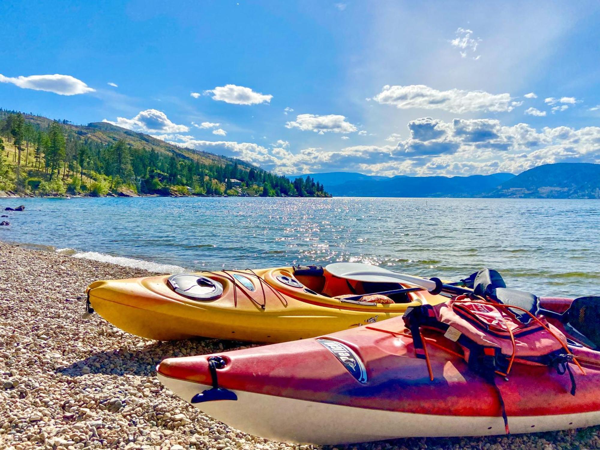 Kelowfornia Lakeview Retreat Kelowna Exteriör bild